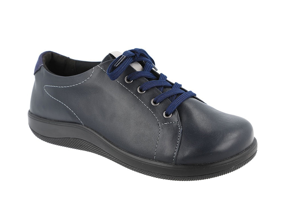 Womens Sqaure Toe Wide Fit Taylor Navy Trainers