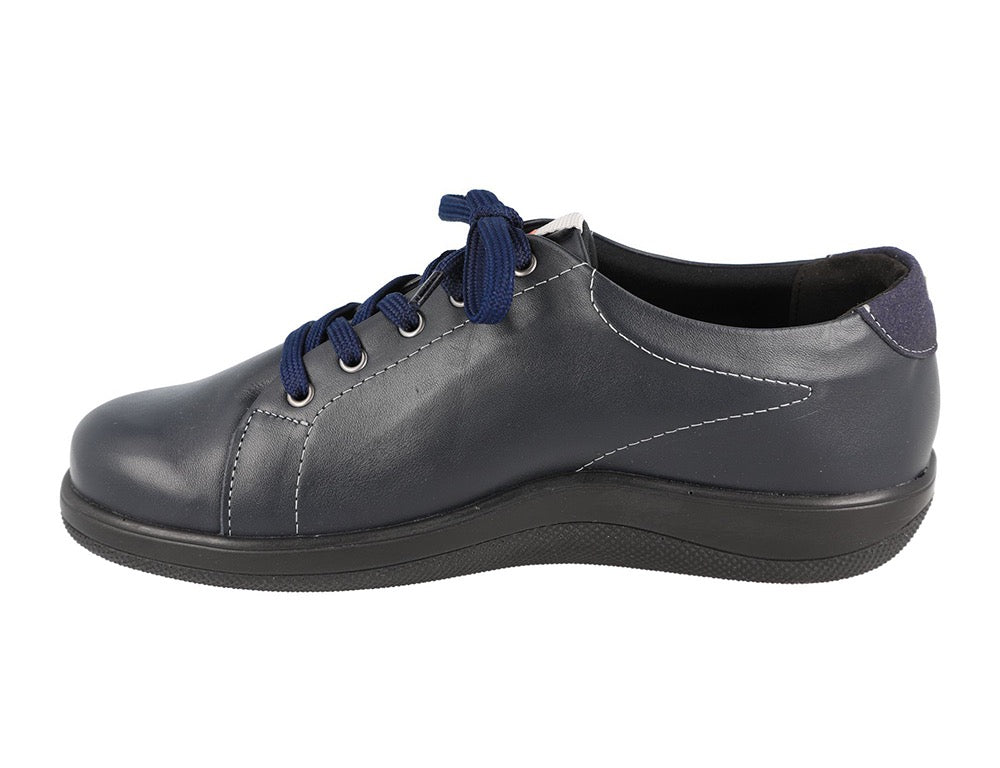 Womens Sqaure Toe Wide Fit Taylor Navy Trainers