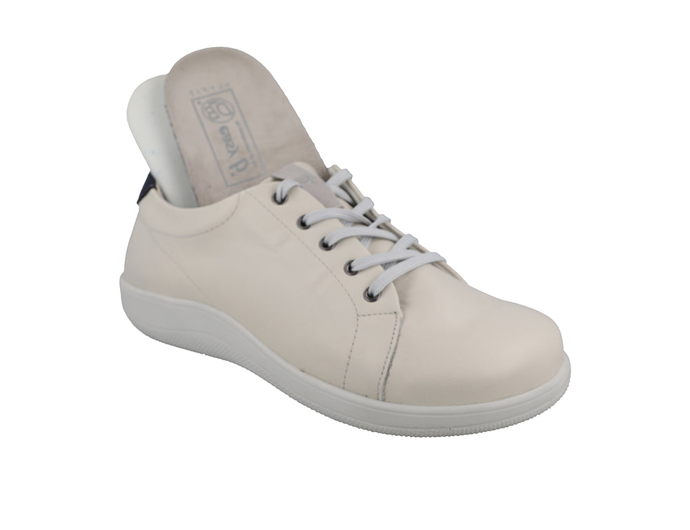 Womens Sqaure Toe Wide Fit Taylor White Trainers