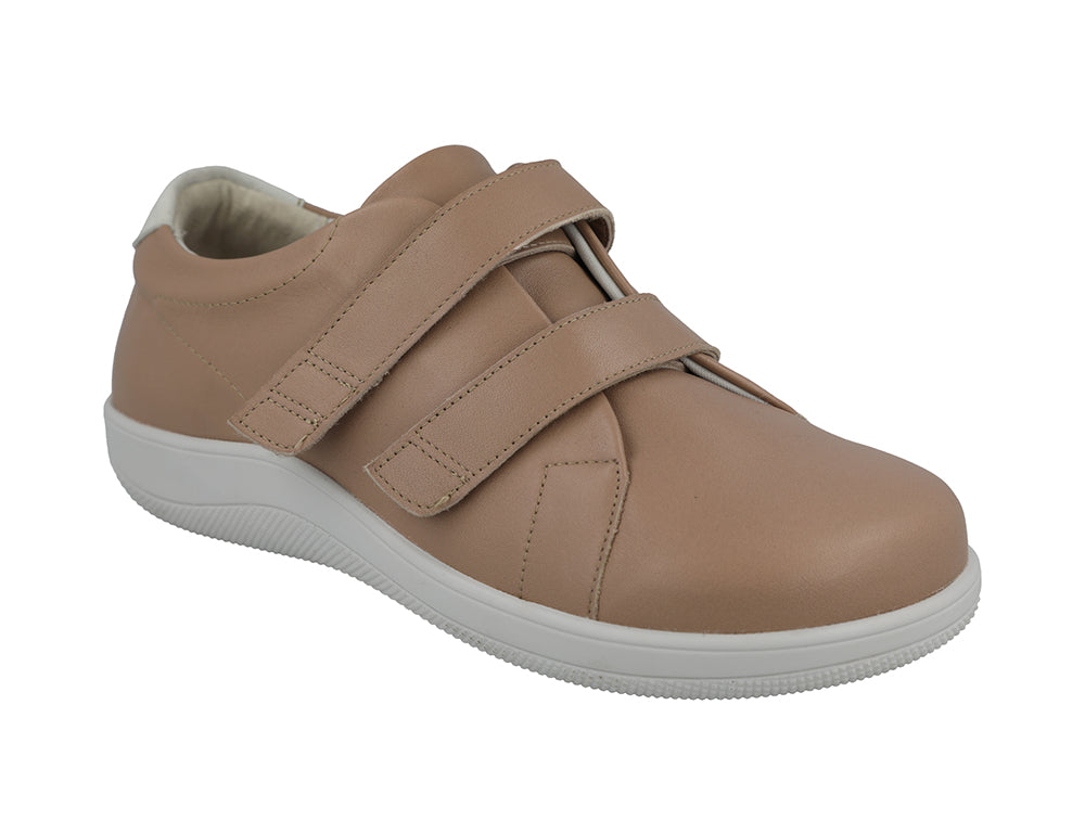 Womens Sqaure Toe Adjustable Scott Sand Shoes