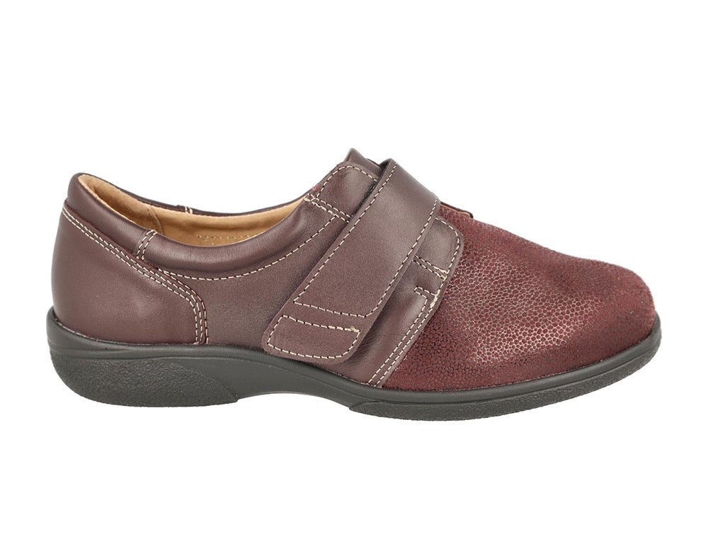 Womens Wide Fit Stretch Petula Burgundy Shoes