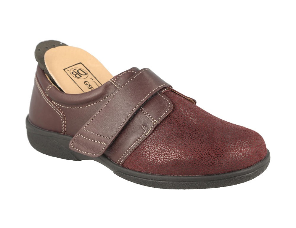 Womens Wide Fit Stretch Petula Burgundy Shoes