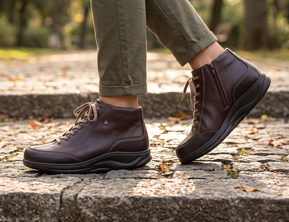 Womens Finnamic Machida Schoko Boots