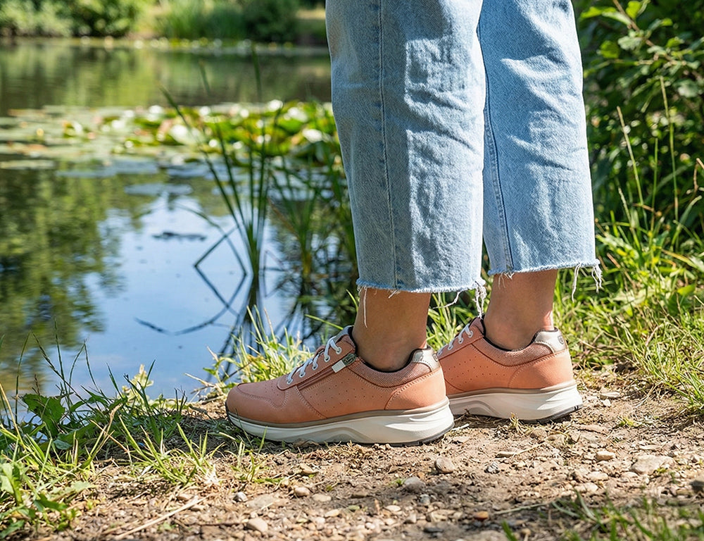 Joya Womens Active Zip Dynamo Pink Trainers ShoeMed
