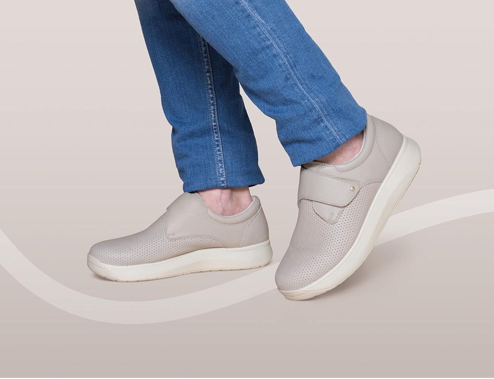 Womens Senso Adjustable Relax II Light Beige Shoes