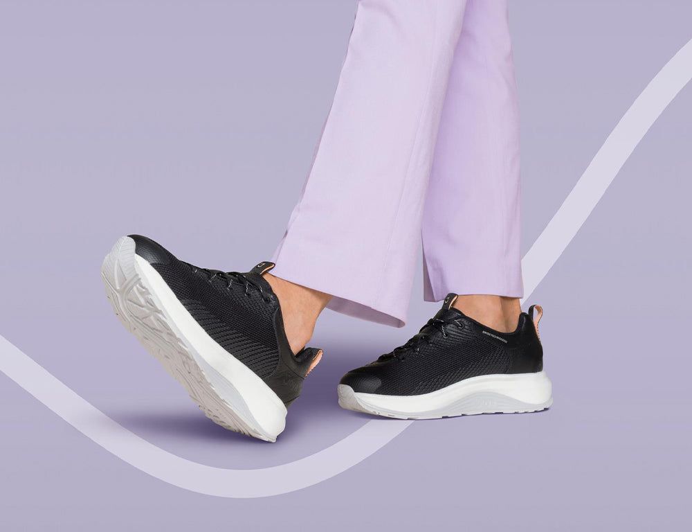 Womens Wave Wide-Fit Maui Black II Trainers