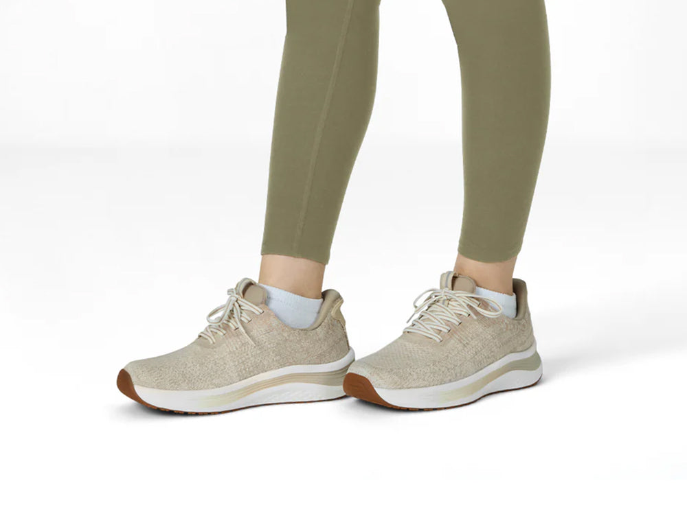 Womens Hands-Free Nira Blonde Trainers