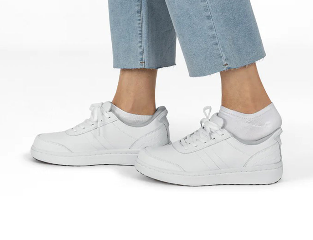 Womens Hands-Free Wander White Trainers