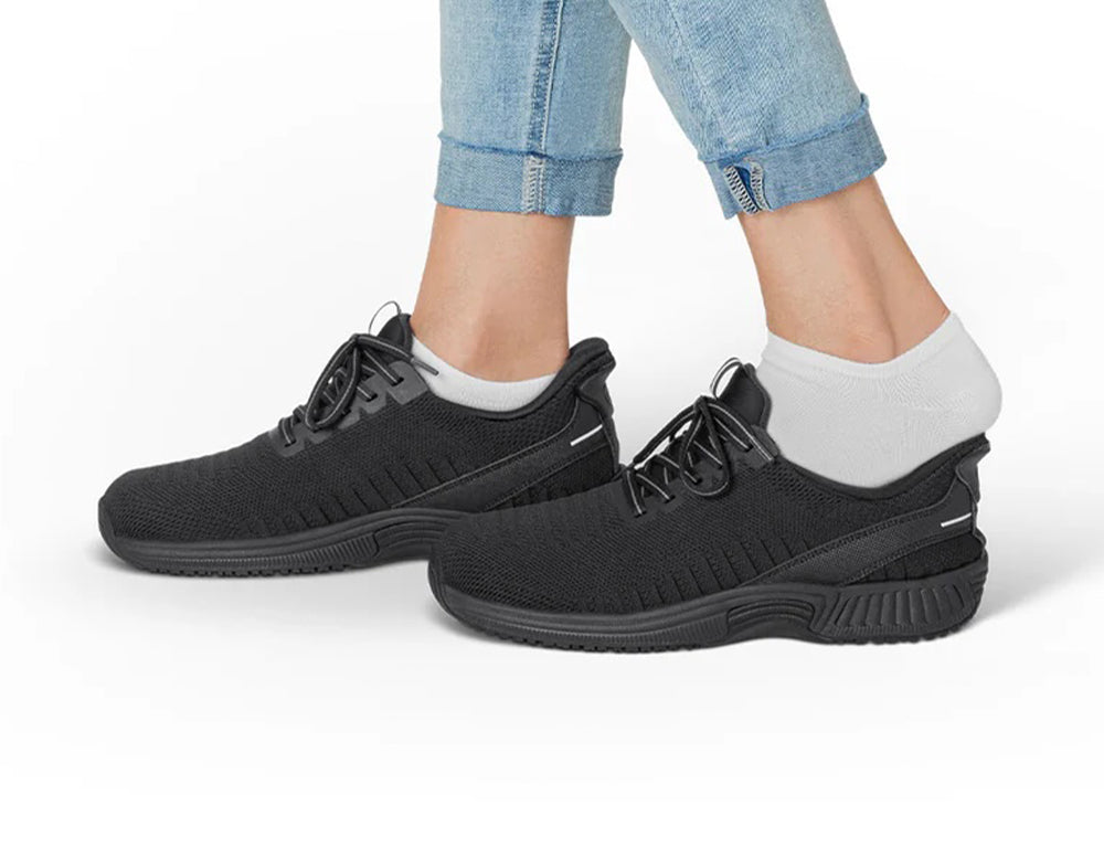 Womens Hands-Free Kita Black Black Trainers