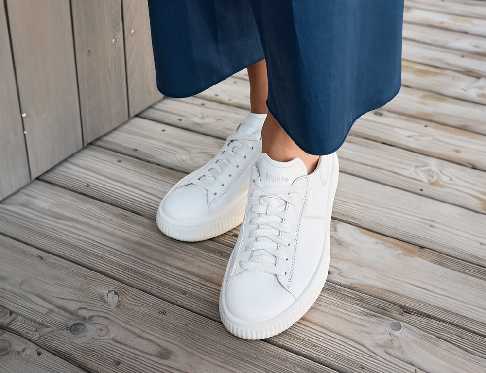 Womens Cushioned Tanaro 4.0 Jump White Trainers