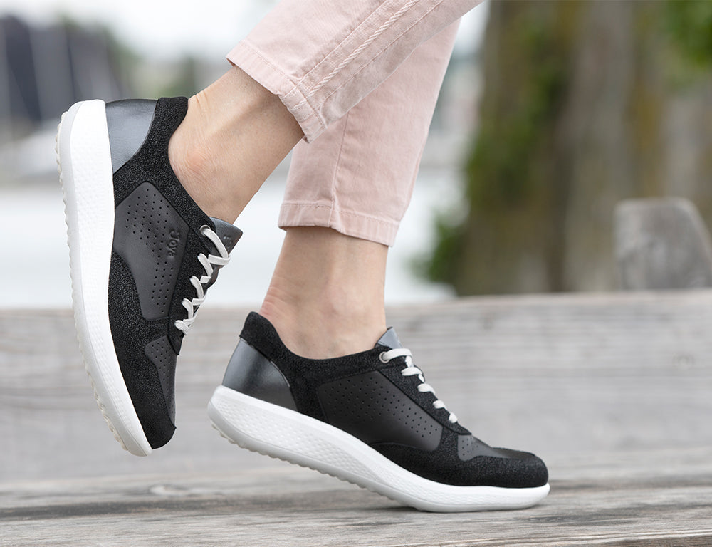 Joya Britt Black ShoeMed