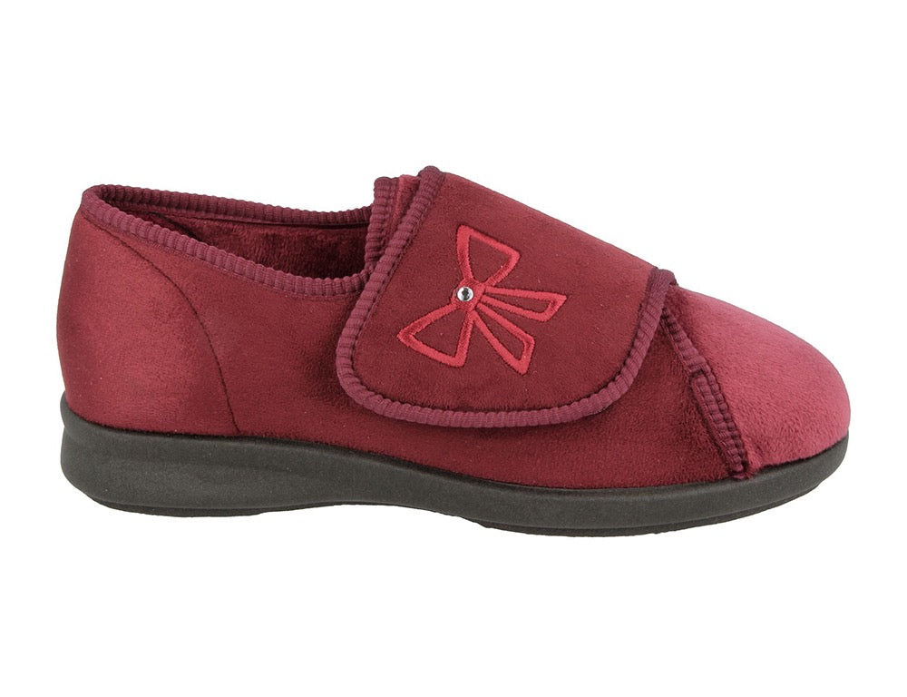 DB Wider Fit Shoes Keeston Burgundy ShoeMed
