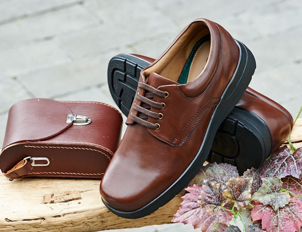 DB Wider Fit Shoes Bob Brown ShoeMed