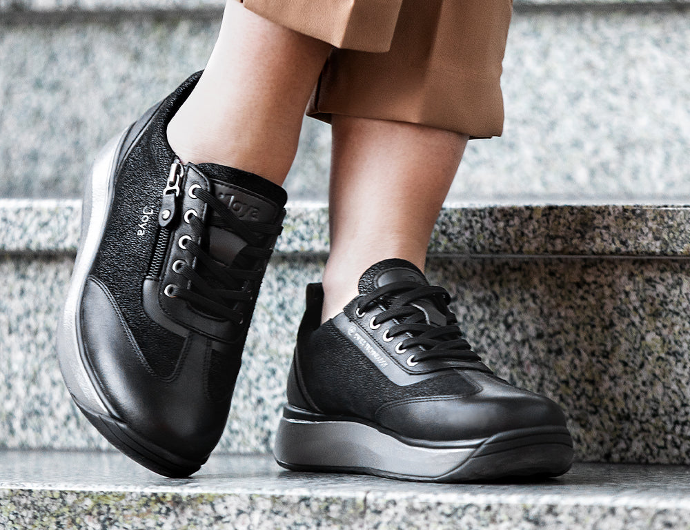 Joya Laura Black II ShoeMed