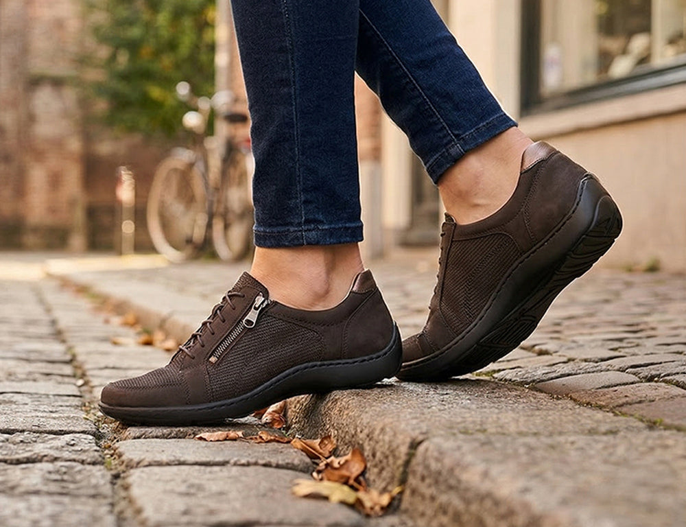 Womens Lightweight Henni Lace Planet Brown Shoes