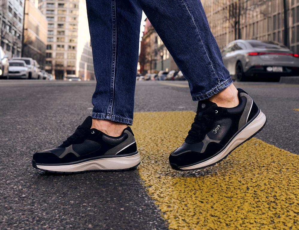 Mens Active Tony III Black Trainers