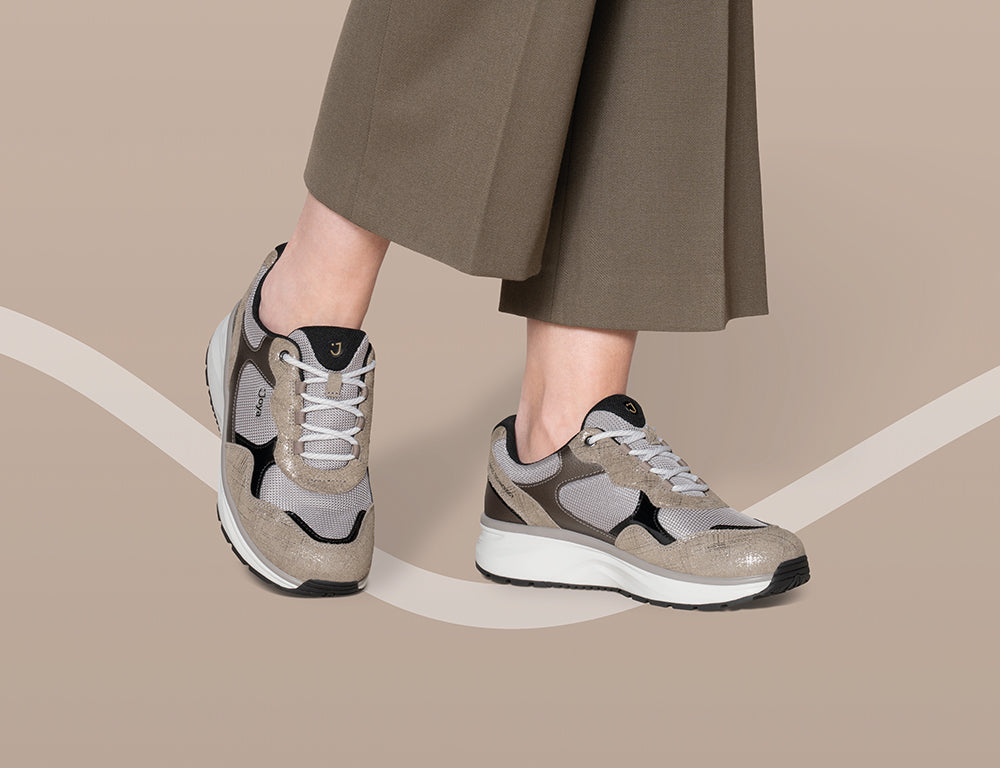 Womens Active Tina III Bronze Black Trainers
