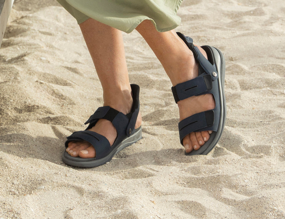 Womens Hands-Free Calypso Blue Sandals
