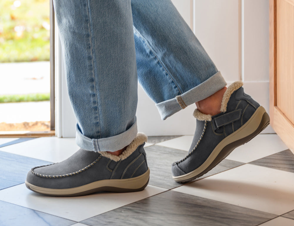Womens Hands-Free Lorin Grey House Shoes