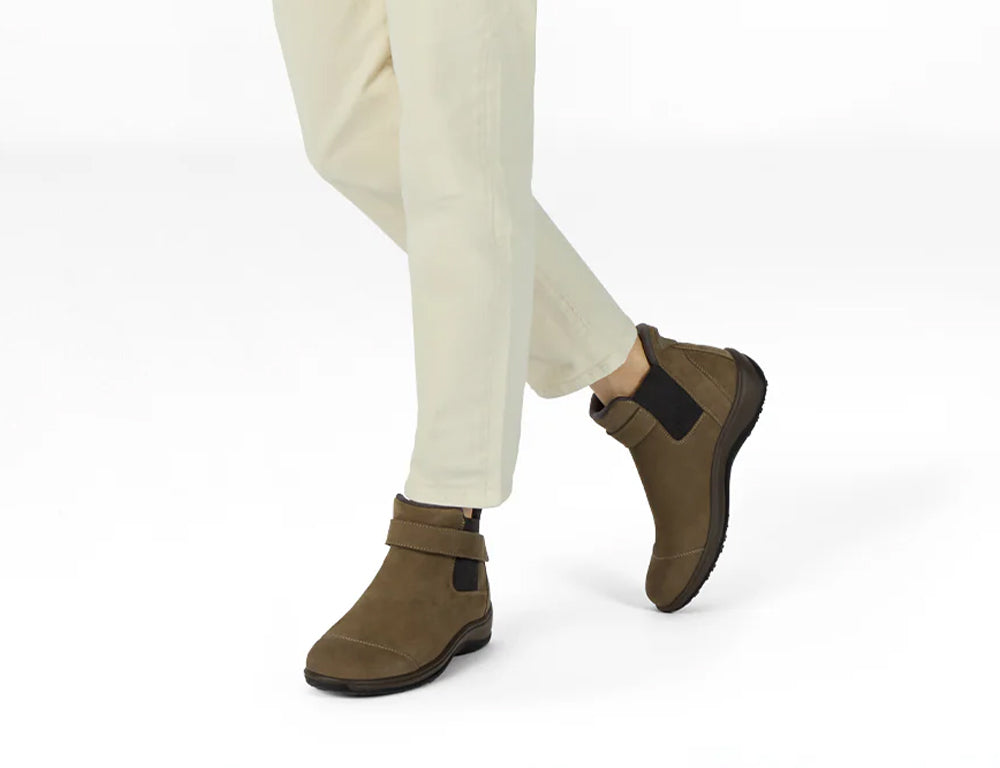 Womens Hands-Free Blaire Mushroom Boots