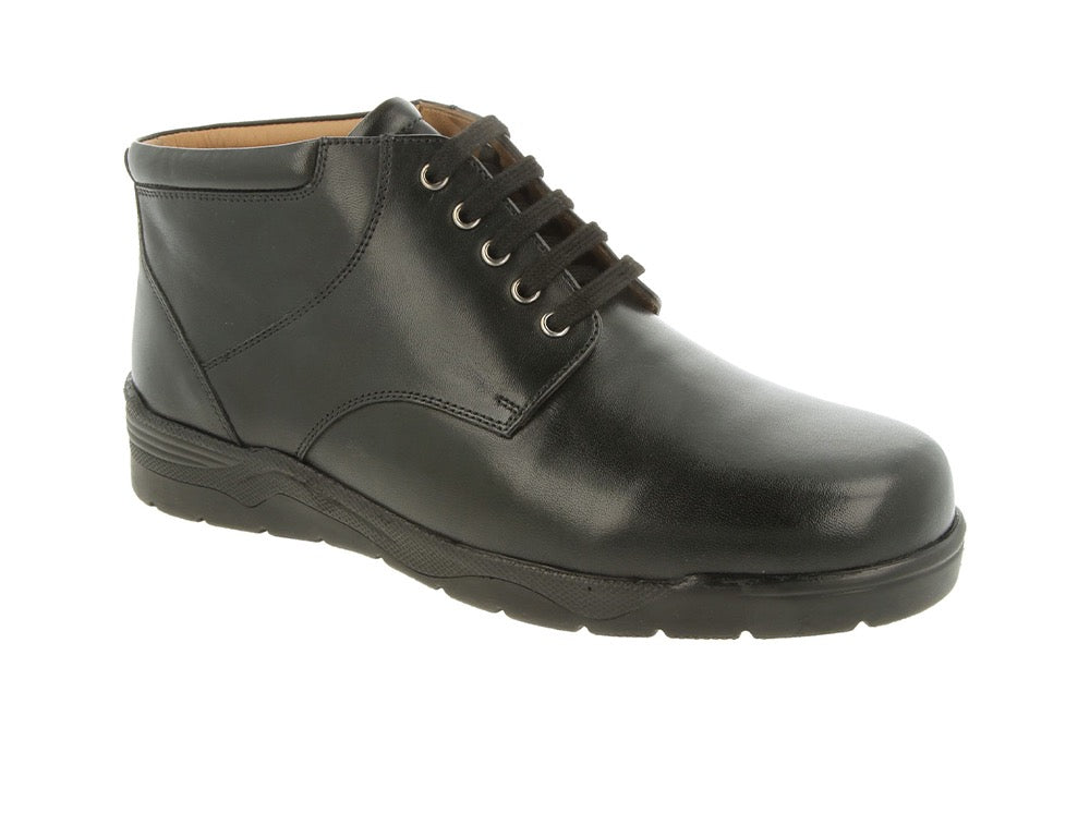 DB Wider Fit Shoes Douglas Black ShoeMed