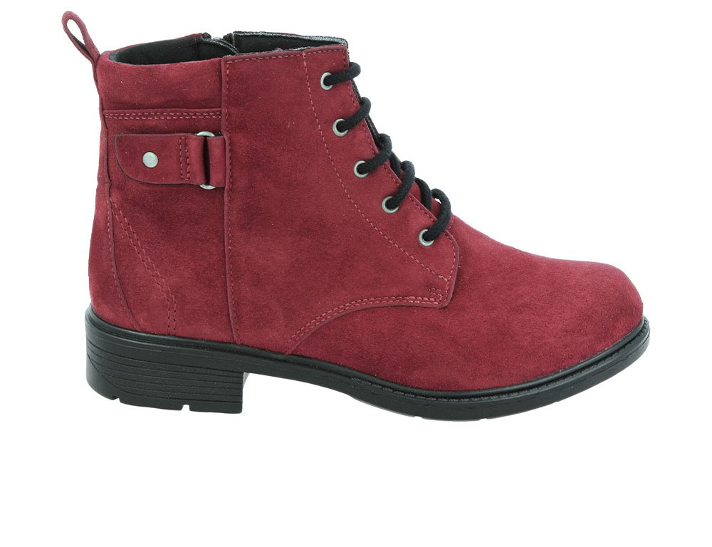 DB Wider Fit Shoes Bayeux Red Suede ShoeMed