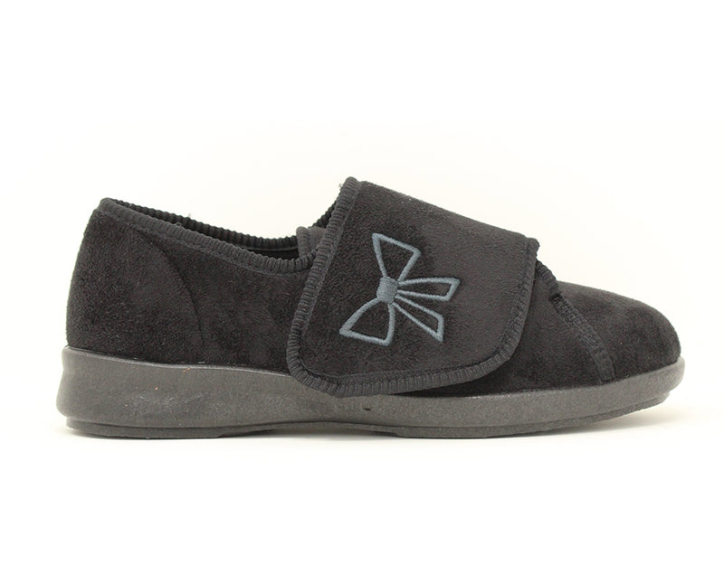 DB Wider Fit Shoes Keeston Black 6V ShoeMed
